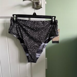 Nike Black and White Reservable Bikini Bottoms